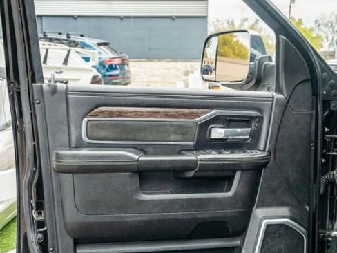 Used 2021 RAM 3500 Laramie image 17