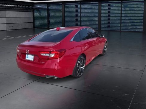 Used 2018 Honda Accord Sport image 8