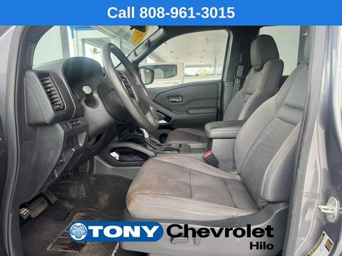 Used 2023 Nissan Frontier SV w/ Midnight Edition Package AWD/4WD image 9