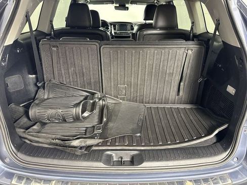 Used 2018 Toyota Highlander Limited AWD/4WD image 35