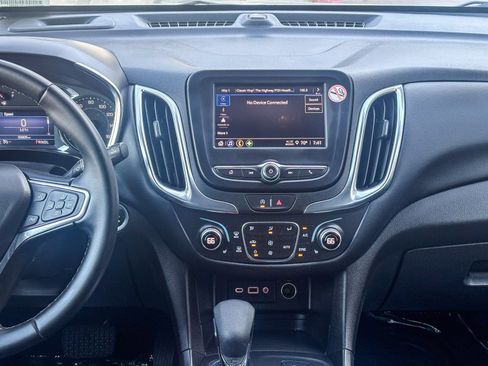 Used 2024 Chevrolet Equinox LT image 17