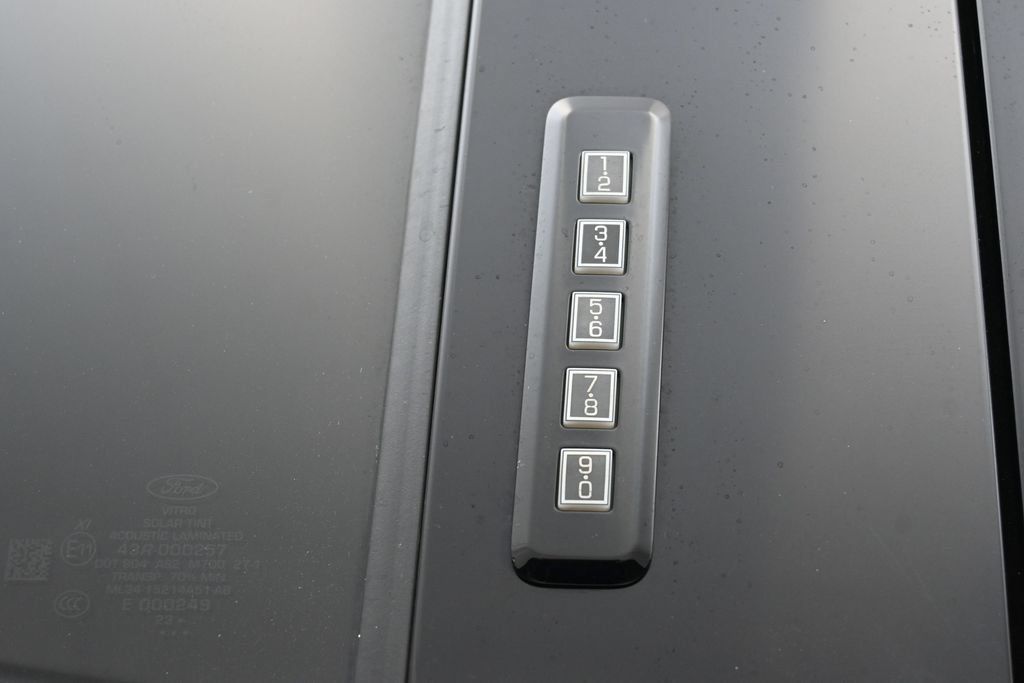 Used 2024 Ford F250 King Ranch AWD/4WD image 13