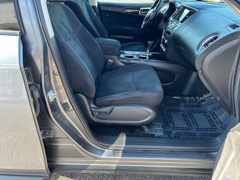 Used 2015 Nissan Pathfinder SV FWD image 29