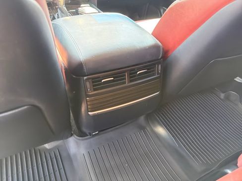 Used 2019 Lexus LX 570 4WD w/ Luxury Package image 36