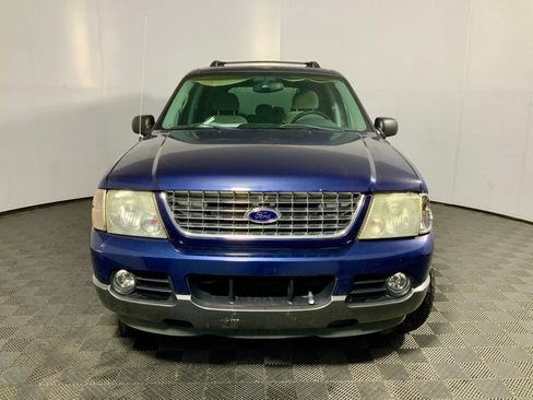 Used 2005 Ford Explorer XLT AWD/4WD image 4
