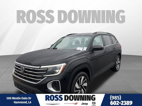Used 2025 Volkswagen Atlas SE image 1