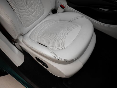 Used 2023 Aston Martin DBX AWD/4WD image 67