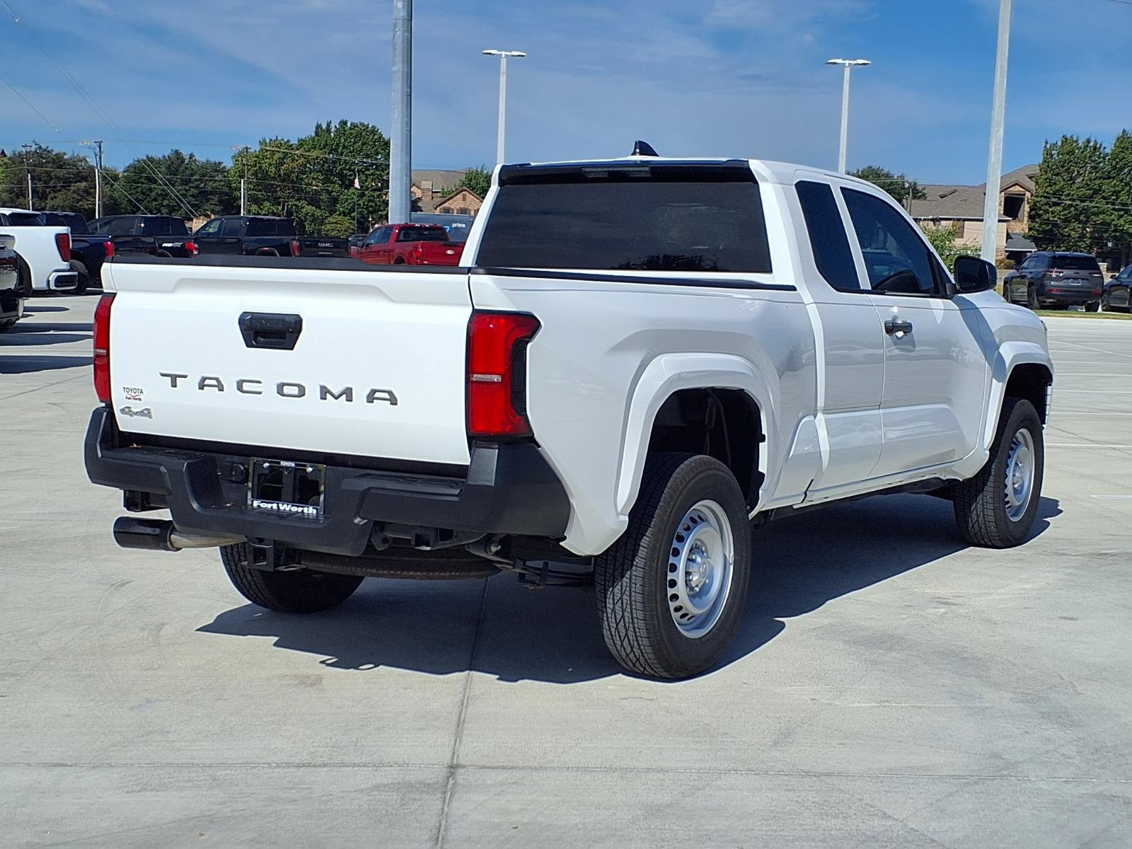Used 2025 Toyota Tacoma SR w/ Towing Package AWD/4WD image 9