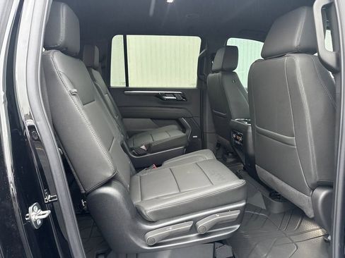 New 2026 Chevrolet Suburban LT w/ Comfort Package AWD/4WD image 14