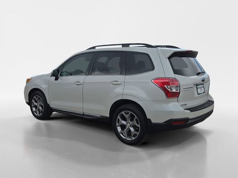 Used 2015 Subaru Forester 2.5i Touring AWD/4WD image 3