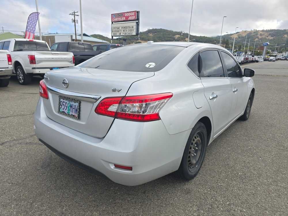 Used 2015 Nissan Sentra SV FWD image 17