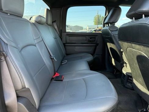 Used 2022 RAM 2500 Tradesman w/ Chrome Appearance Group AWD/4WD image 14