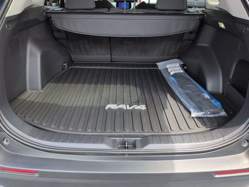 Certified 2025 Toyota RAV4 LE FWD image 23