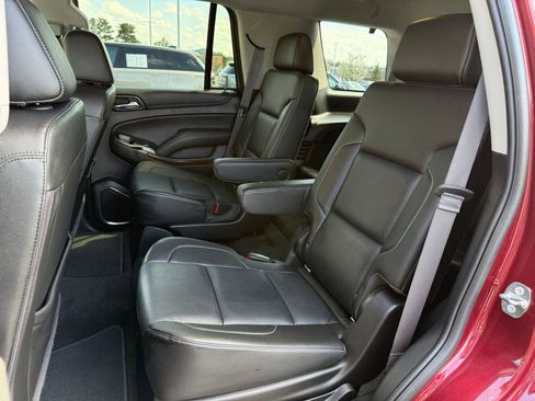 Used 2017 GMC Yukon SLT w/ Premium Edition image 17