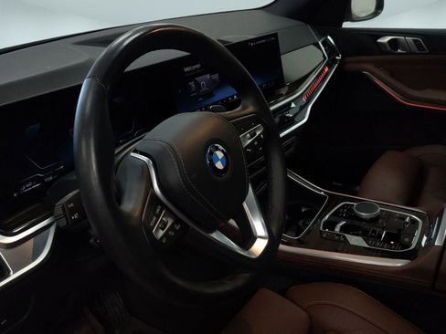 Used 2025 BMW X5 xDrive50e image 19