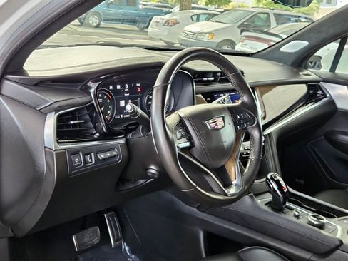 Used 2023 Cadillac XT6 Sport w/ Platinum Package AWD/4WD image 10