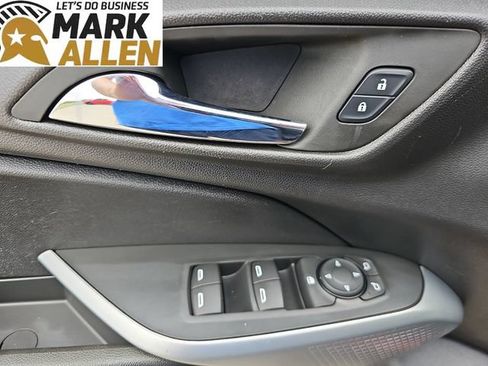 Used 2024 Chevrolet Trax RS w/ Driver Confidence Package FWD image 22