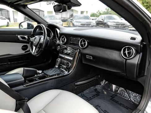 Used 2014 Mercedes-Benz SLK 350 image 10