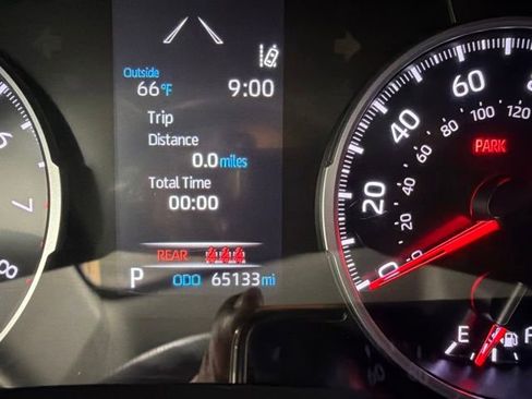 Used 2021 Toyota RAV4 XLE AWD/4WD image 28