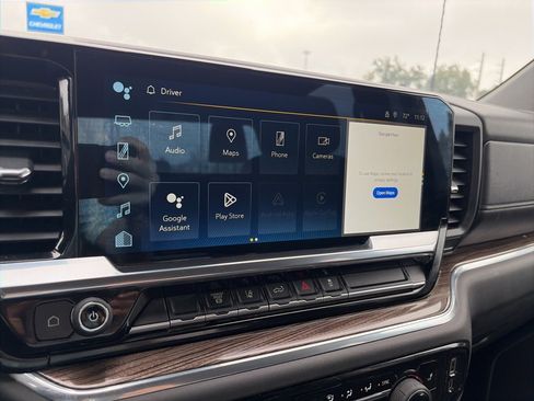 Used 2024 Chevrolet Silverado 3500 LT w/ Convenience Package image 24