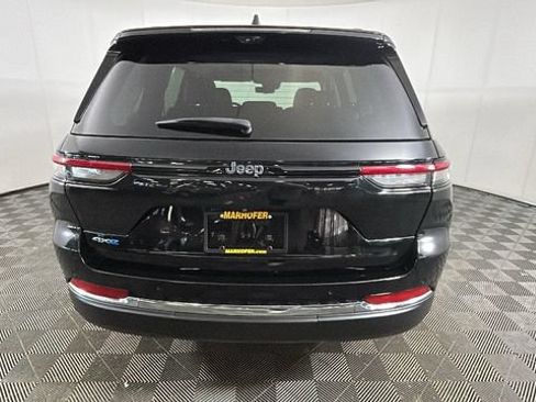 Used 2023 Jeep Grand Cherokee 4WD 4xe w/ Luxury Tech Group II image 3