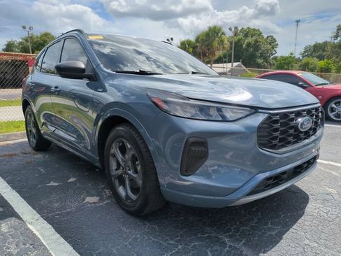 Used 2023 Ford Escape ST-Line w/ Tech Pack #1 FWD image 1