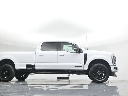 New 2026 Ford F250 Lariat w/ Black Appearance Package AWD/4WD image 54
