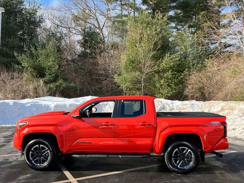 Used 2024 Toyota Tacoma TRD Sport w/ TRD Sport Premium Package image 2