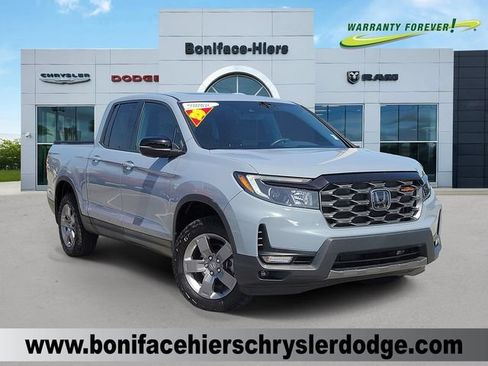 Used 2025 Honda Ridgeline TrailSport image 1