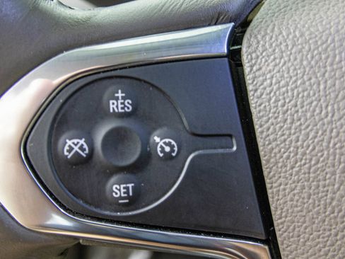 Used 2018 Chevrolet Traverse LT FWD image 34