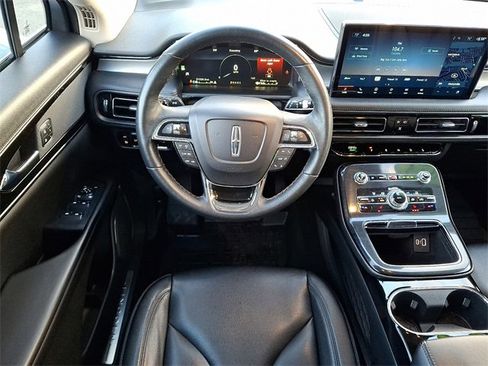 Certified 2023 Lincoln Nautilus AWD w/ Premium Package image 13