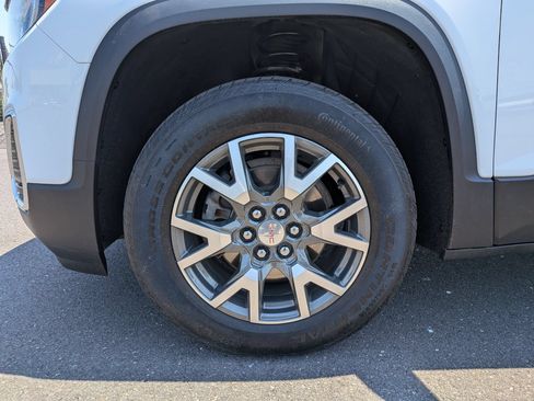 Certified 2023 GMC Acadia SLE w/ Driver Convenience Package FWD image 32