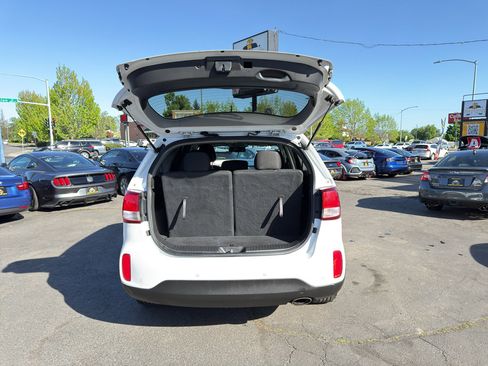 Used 2014 Kia Sorento LX AWD/4WD image 18