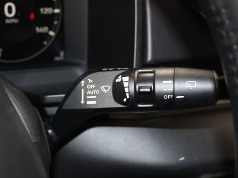 Used 2024 Mitsubishi Outlander SEL image 41