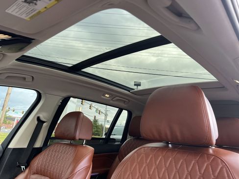 Used 2023 BMW X7 xDrive40i w/ Premium Package image 24