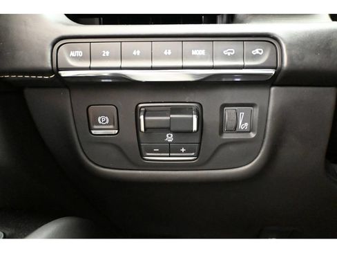 Used 2023 Cadillac Escalade Sport Platinum w/ LPO, ONYX Package AWD/4WD image 56