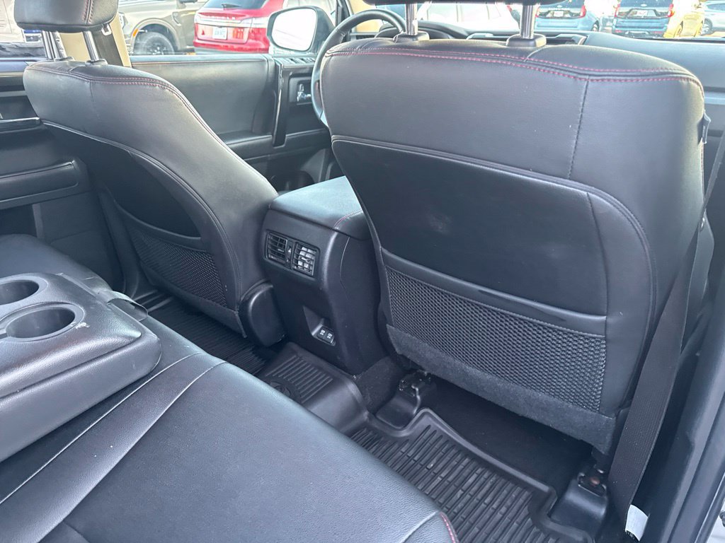 Used 2020 Toyota 4Runner Venture w/ Moonroof Package AWD/4WD image 40