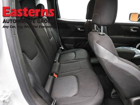 Used 2021 Jeep Renegade Sport image 22