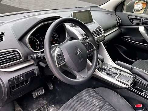 Used 2019 Mitsubishi Eclipse Cross 4d SUV AWC LE image 12