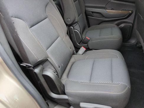 Used 2022 GMC Acadia SLE w/ Driver Convenience Package image 19