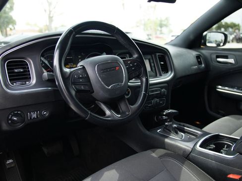 Used 2016 Dodge Charger SE w/ Popular Equipment Group RWD image 17