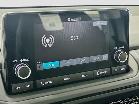 Used 2025 Honda Accord LX image 9