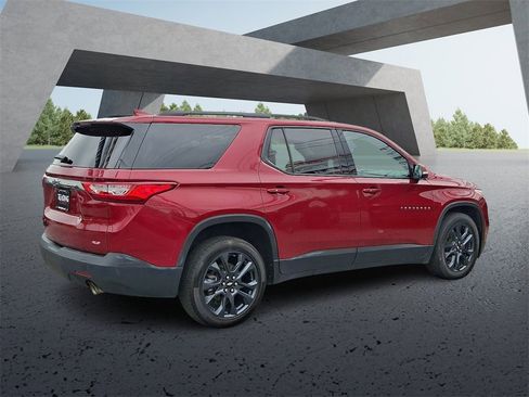 Used 2020 Chevrolet Traverse RS w/ LPO, Floor Liner Package image 4