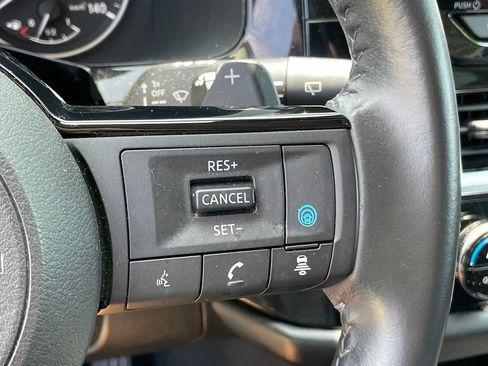Certified 2024 Nissan Pathfinder SV w/ Black Appearance Package AWD/4WD image 21