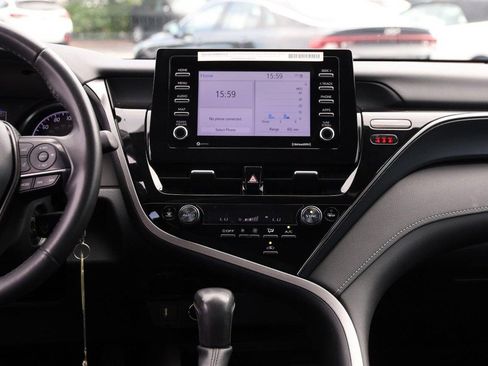 Used 2024 Toyota Camry SE FWD image 25