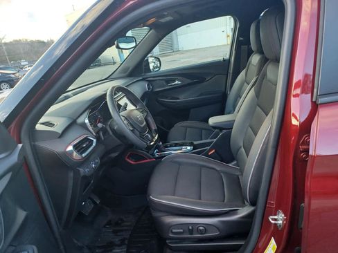 Used 2023 Chevrolet TrailBlazer RS w/ Sun and Liftgate Package image 7