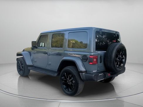 Used 2025 Jeep Wrangler Unlimited Sahara AWD/4WD image 20