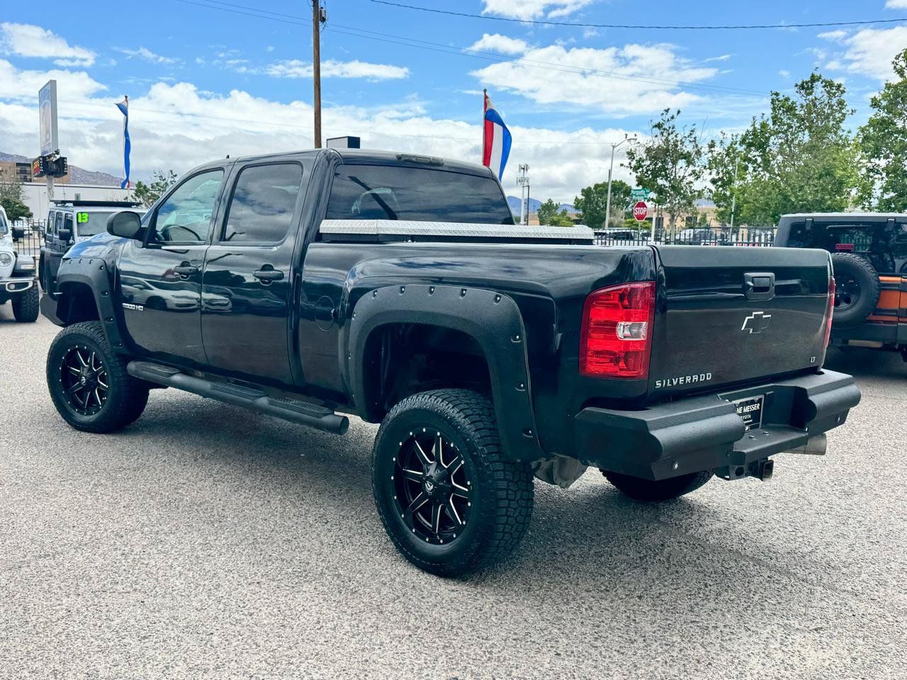 Used 2013 Chevrolet Silverado 2500 LT w/ Interior Plus Package AWD/4WD image 4