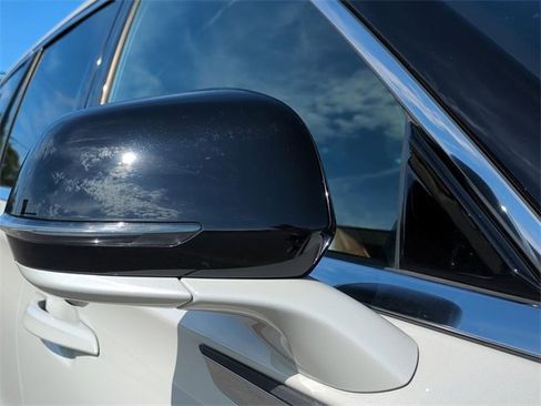 Used 2022 Lincoln Aviator Reserve w/ Elements Package Plus image 11