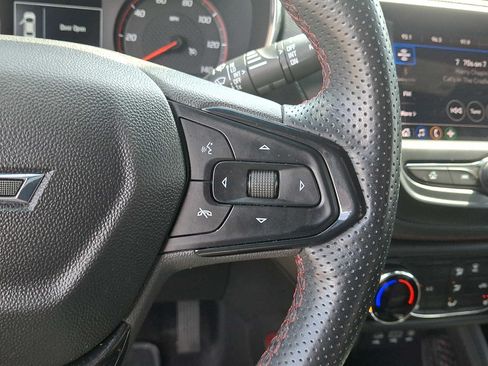 Used 2023 Chevrolet TrailBlazer RS AWD/4WD image 21